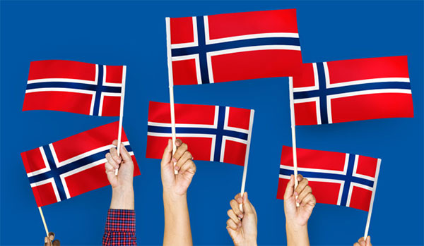 Norway Hand Wavers